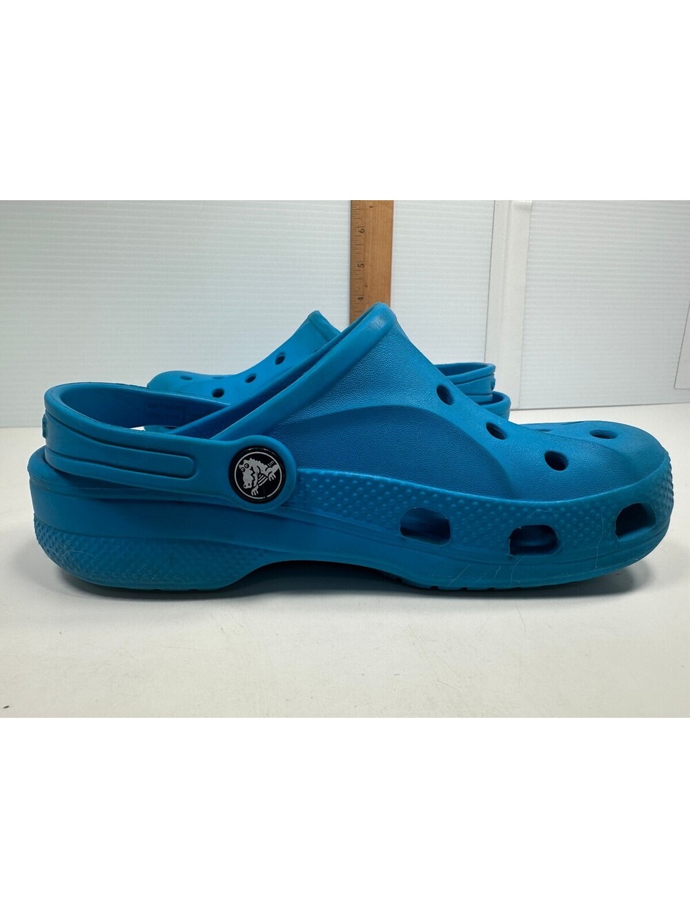 Crocs Baya Classic clogs Size 2 Little KID Sporty Slip On Shoes Blue Cutout Side - Picture 3 of 12